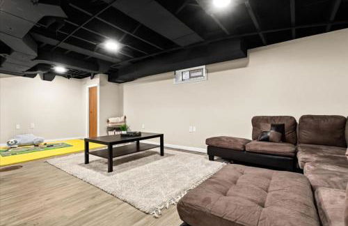 4 Bedroom 2 Bath Middle of it all Sleeps 8 - Foto 39