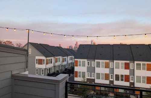 Queen City Castle - Rooftop, Garage, King Beds, Pet Friendly - Foto 15