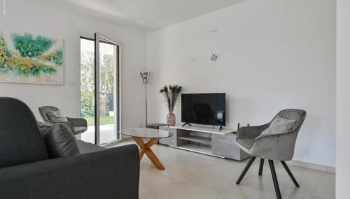 T3 NEUF – C13 - JARDIN-TERRASSE ET PISCINE – ACCÈS DIRECT PLAGES ET CENTRE VILLAGE - Foto 5