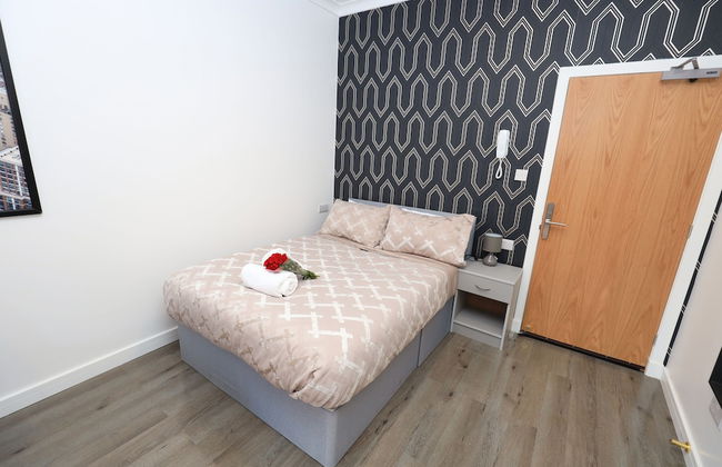 VR Apartments - Photo 33