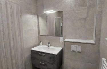 Apartments Square - Photo 15