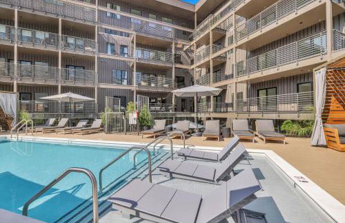 Skyline Nights in Downtown Nashville Walk to Broadway with Pool and Gym - Foto 68