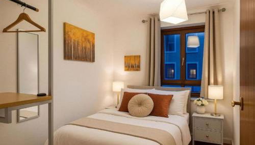 Charming 2 Bedroom Flat in the Heart of London, 2 mins to Trafalgar Square! - Foto 2, wardrobe