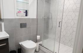 Modern 1BR - 20 minutes to Heathrow - Parking - Foto 35