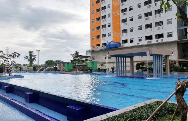 Warm And Cozy 2Br At Green Pramuka City Apartment - Foto 15