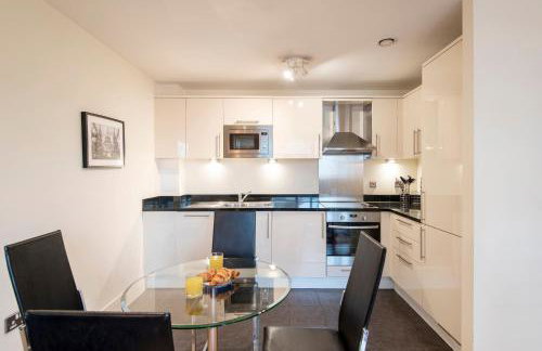 One Bed Serviced Apartment near South Bank by MySquare - Foto 3
