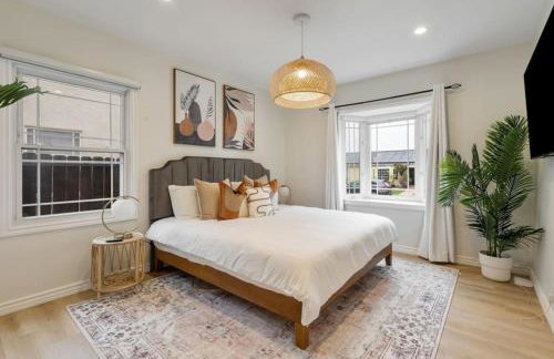 Stunning Retro Beach Oasis, Dual Living, Pool - Foto 4