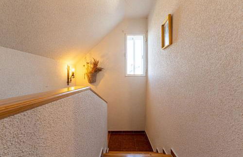 Villa con Jacuzzi exterior y Piscina cubiertos - Foto 41