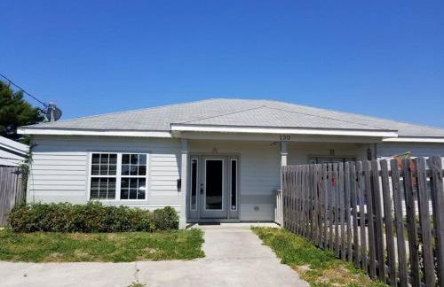 McDrifty's Hideaway - Photo 1