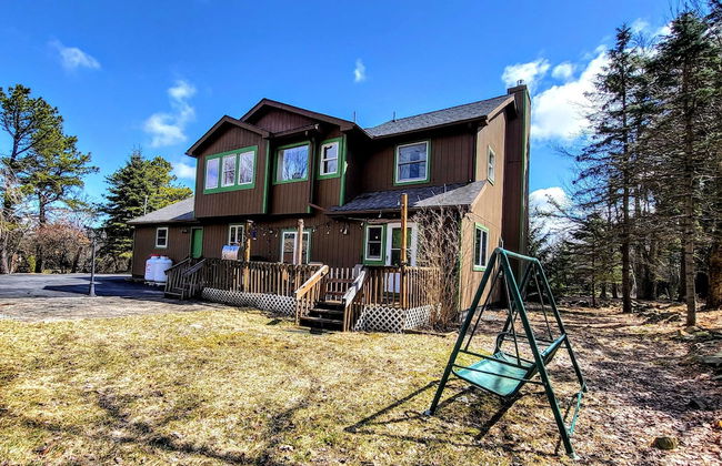 The Wooden Nest by Avantstay Deck, Big Yard w/ Hammocks & Fire Pit - Foto 32