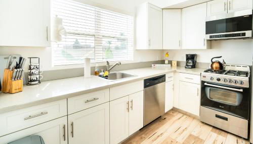 Unique 3-Level Loft with One bedroom & Two Full Bathroom - Foto 2