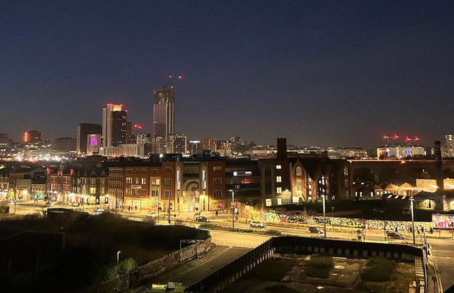 2br-sleeps4-citycentre-parking-rooftop - Foto 25