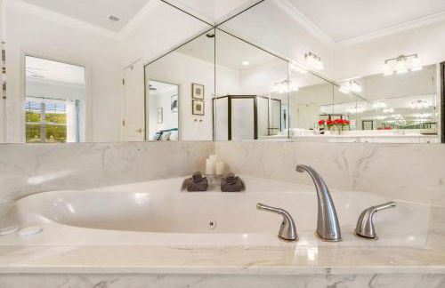 Kings Hideaway - Near DT! - Foto 54