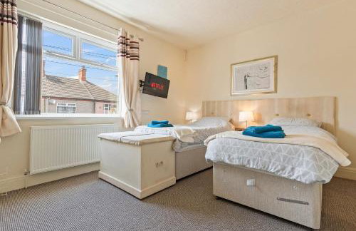 Spacious 3BR House -Sleeps 7 - Contractor Friendly - Foto 25