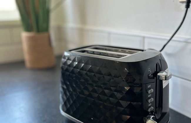 NEW 4 Double Bedrooms Large House - Foto 3