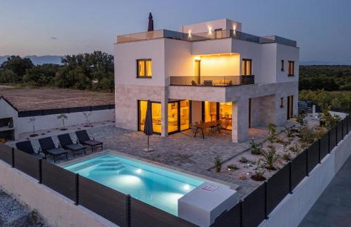 4 Bedroom Cozy Home In Poljica Brig - Foto 18