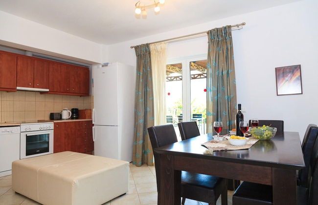 Villa Cherry Large Private Pool Walk to Beach Sea Views A C Wifi Car Not Required - 2180 - Foto 61