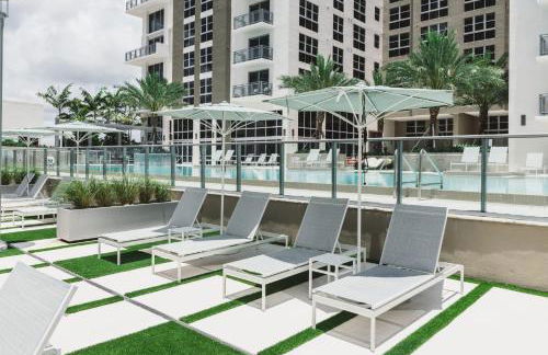 Tucker at Palmer Dadeland Miami - Foto 18