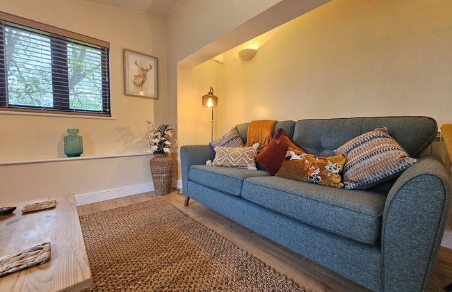 Lilys Cottage - Sleeps 2 - Pet Friendly - Photo 6