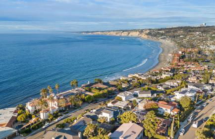Pacific Perfection - Ocean Views Jacuzzi Walk to Beach and Dining - Photo 64