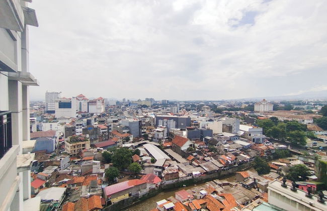 Tranquil Designed 2Br At Braga City Walk Apartment - Foto 17