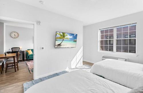 Jersey City's Best Enjoy Our Deluxe 1 Bedroom Condo Only 25 Minutes to NYC - Foto 48