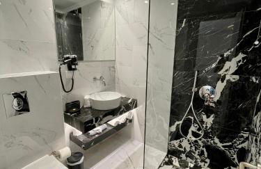 Aesthesis Arxontiko Luxury Rooms - Photo 37