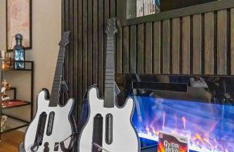 Stylish City Condo Near Top Restos & Nightlife - Foto 14