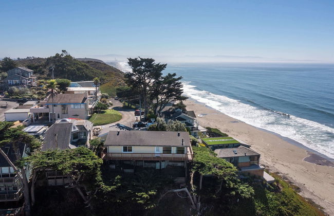 Stunning Coastal Cottage w/ Views of Monterey Bay! - Foto 27