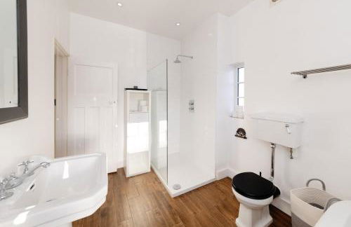 Oxfordshire Country Escape, 3 Bed Getaway - Photo 39