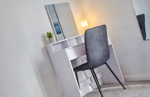 2022 Two Bed Stylish House Near Beach - Foto 4