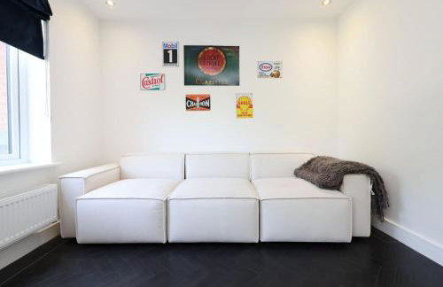 Contractor 4 Bed 2 BA 5 mins to Airport & Barry With Parking - Foto 18