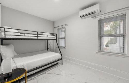 5MIN walk NYC Train Massage Chair Sleeps 12Plus - Foto 16