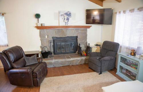 Lovely Mountain Lake Chalet by Yosemite: Equipped! - Foto 26