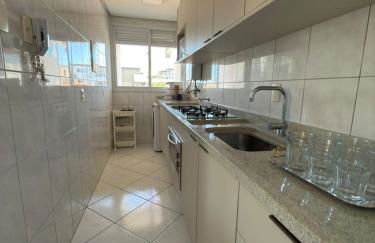 Apto Confortável no Novo Campeche - 150 metros da Praia - Foto 14