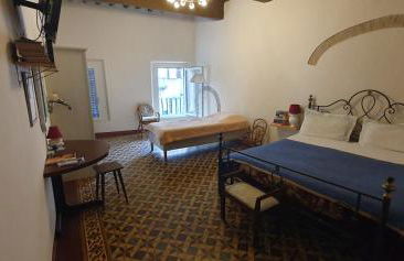 Sulla via Francigena - Foto 2