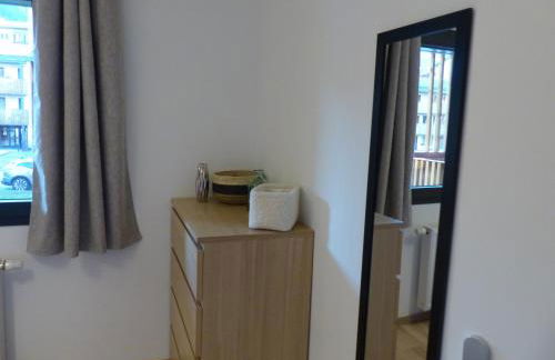 Le 206 Appartement Moderne et Cosy-Terrasse -Centre-Parking-Wifi - Foto 17