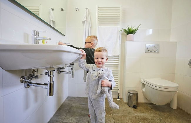 Nice Villa With Sauna, Whirlpool & Steam Shower - Photo 63