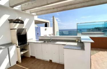 Luxury Penthouse with a Private Jacuzzi! - Foto 8