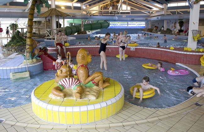 Restyled Bungalow with Dishwasher near Nature Reserve - Photo 25