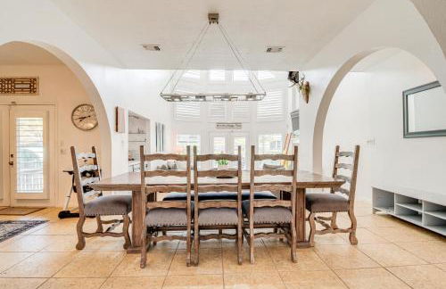 Dock and Outdoor Entertainment Home on Lake Conroe - Photo 6