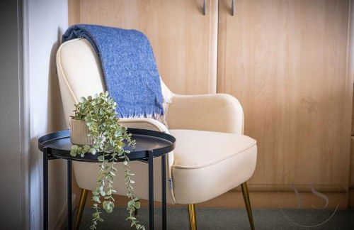 Spacious 6BR Villa in 32 Le More Birmingham with 7 Beds and Free Onsite Parking - Foto 38