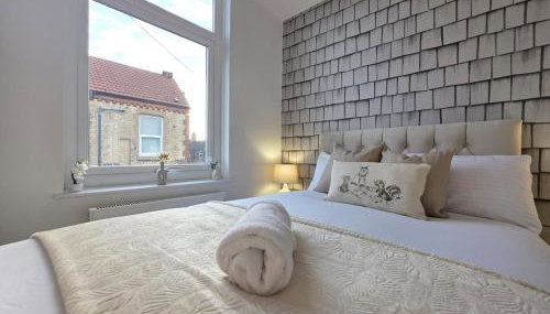 Anfield 4 min walk Sleeps 7 4BR 5Bed 3Bathrooms - Foto 2