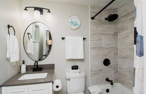 Modern Ranch near Downtown and Airport - Foto 24