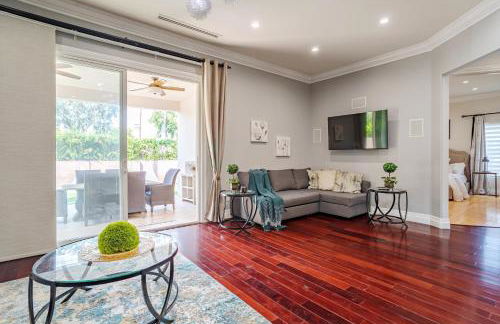 Regal 4 bed with hot tub close to Universal sleeps 15 - Foto 5