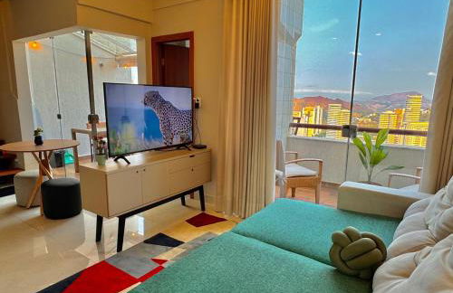 Linda cobertura no Vila da Serra - Foto 1