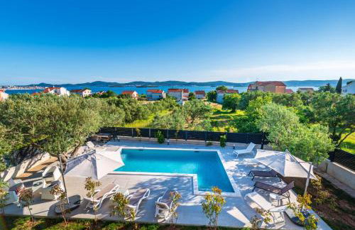 CROWONDER Sun Dance Apartments with Heated Swimming Pool Seaview and Garden - Foto 75