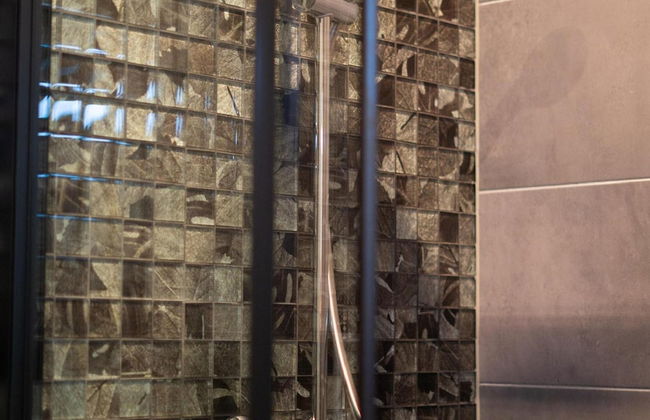 Comfortable House With hot tub - Photo 6