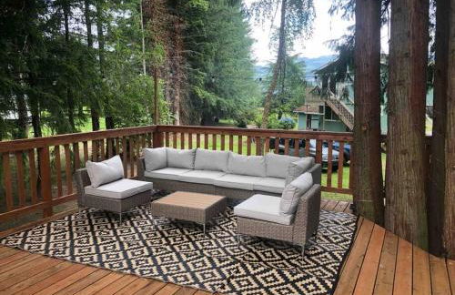 Riverfront Getaway on the Wild and Scenic - Foto 34