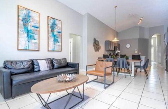 Amazing 5 BR w Game Room Minutes From Disney - Foto 28